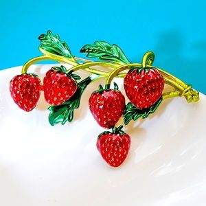 Strawberry brooch pin enamel 3D gold summer fruit food gift jewelry birthday